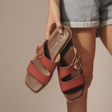 SANDALIA DE PISO CAFE PARA MUJER DE PIEL SINTETICA LOB FOOTWEAR 59705012