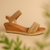 SANDALIA CUÑA BEIGE PARA MUJER DE PIEL SINTETICA LOB FOOTWEAR 86805075